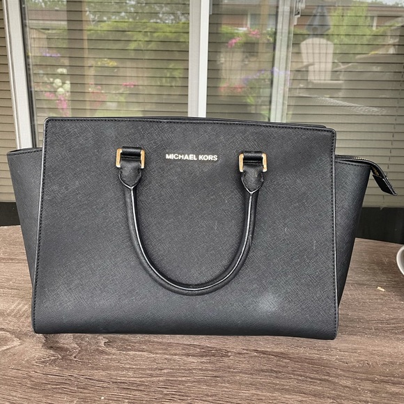 Michael Kors Tote Bag - Picture 1 of 8
